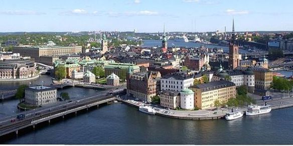 Djurgarden, Bairro Diplomático e Museu Skansen